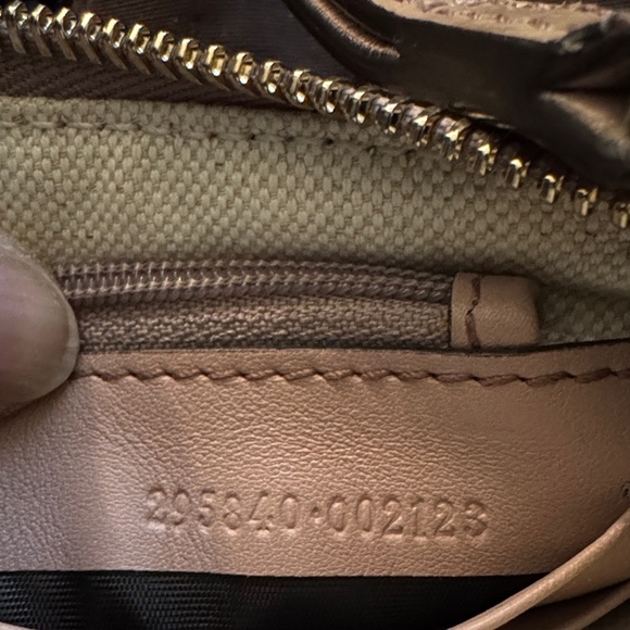 Authentic Gucci Taupe Patent Leather Wristlet Clutch - Picture 7 of 8